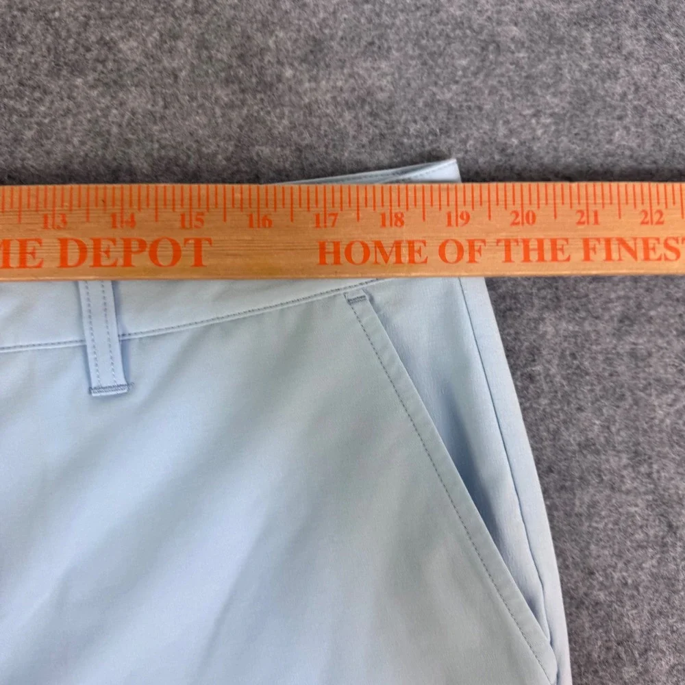Criquet Mens Performance Golf Shorts Light Blue Flat Front Size 38 Austin TX
